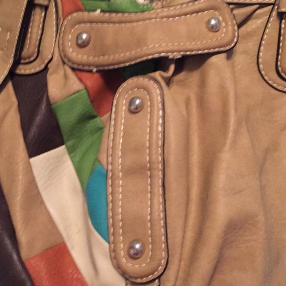 Guess Boho satchel purse - Picture 7 of 8